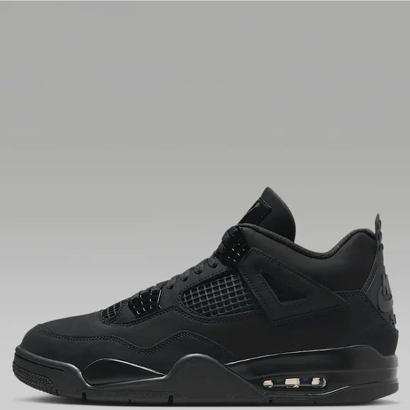 🌟Jordan 4s  Black Cat
